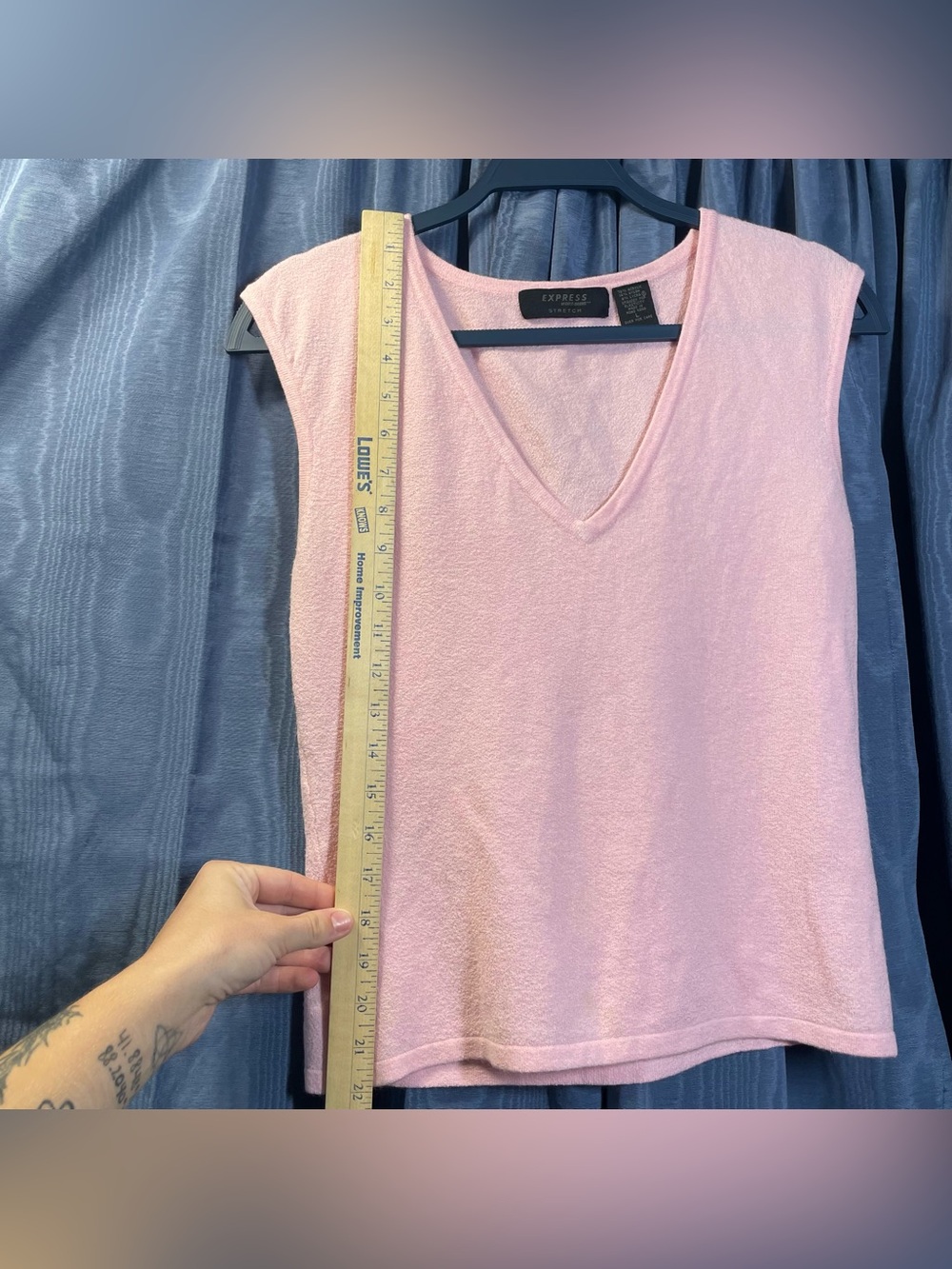 Express Dusty Pink Sweater Vest Size L